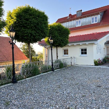 Cafe Canape, Wohlfuehlen Im Schoenen Hof Zwischen Ravensburg & Bodensee エクステリア 写真